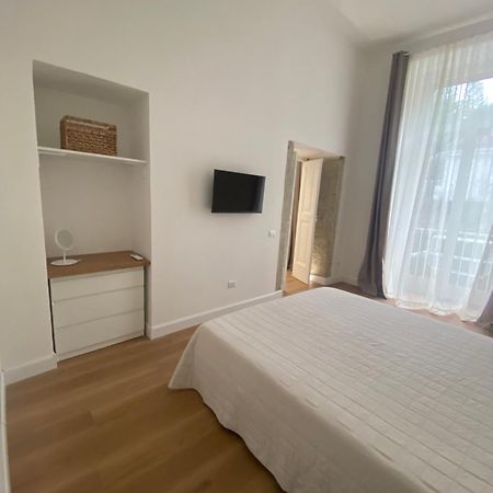 19 San Genna Apartment เนเปิลส์ ภายนอก รูปภาพ
