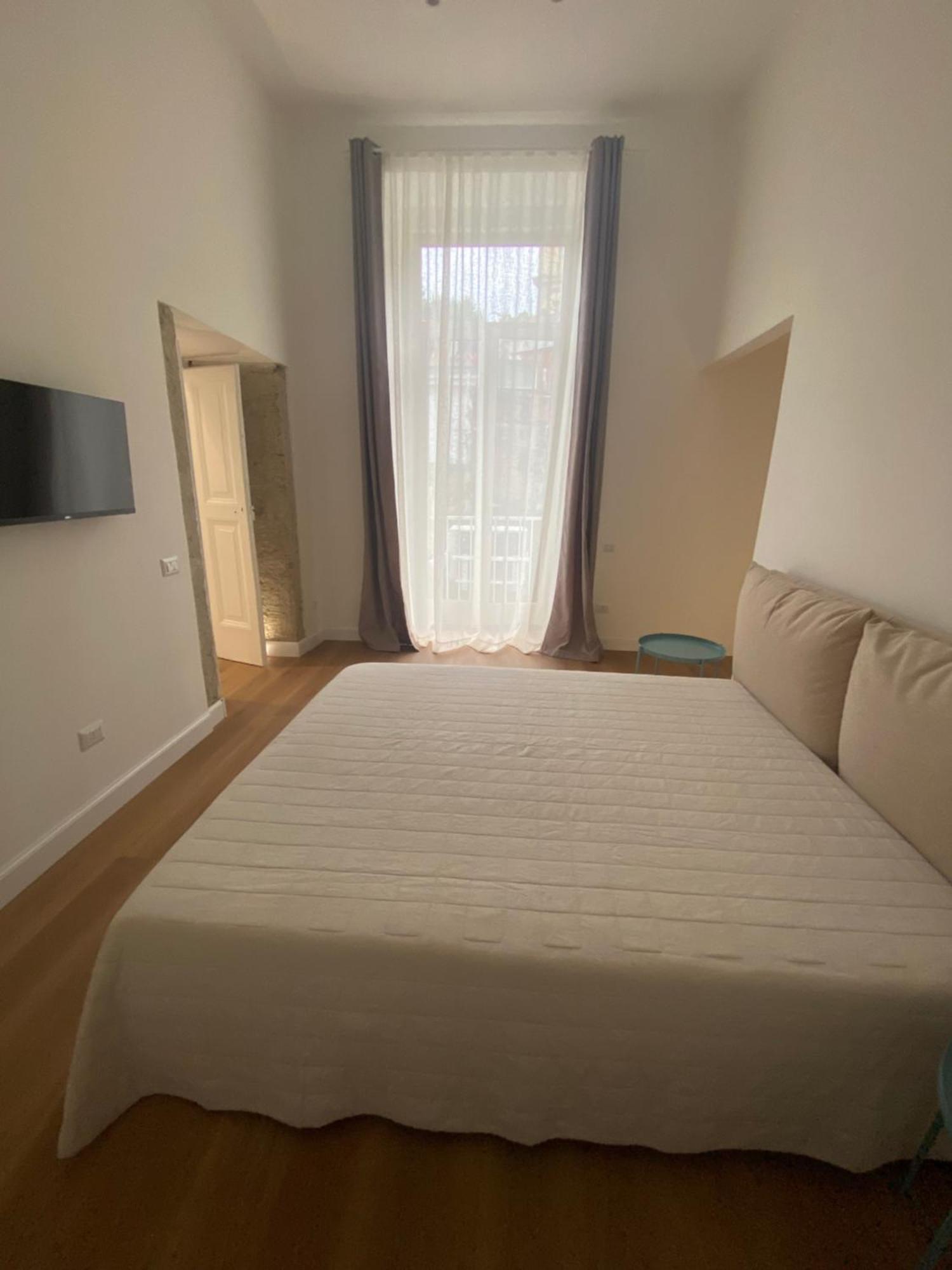 19 San Genna Apartment เนเปิลส์ ภายนอก รูปภาพ