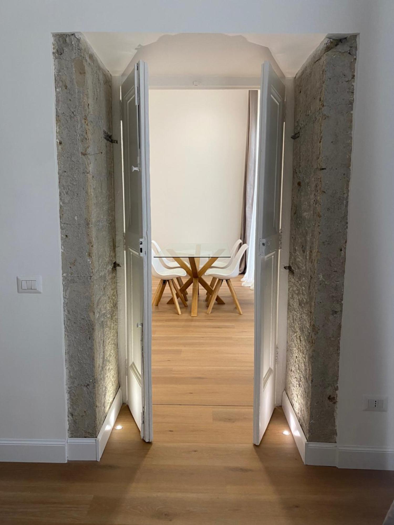 19 San Genna Apartment เนเปิลส์ ภายนอก รูปภาพ