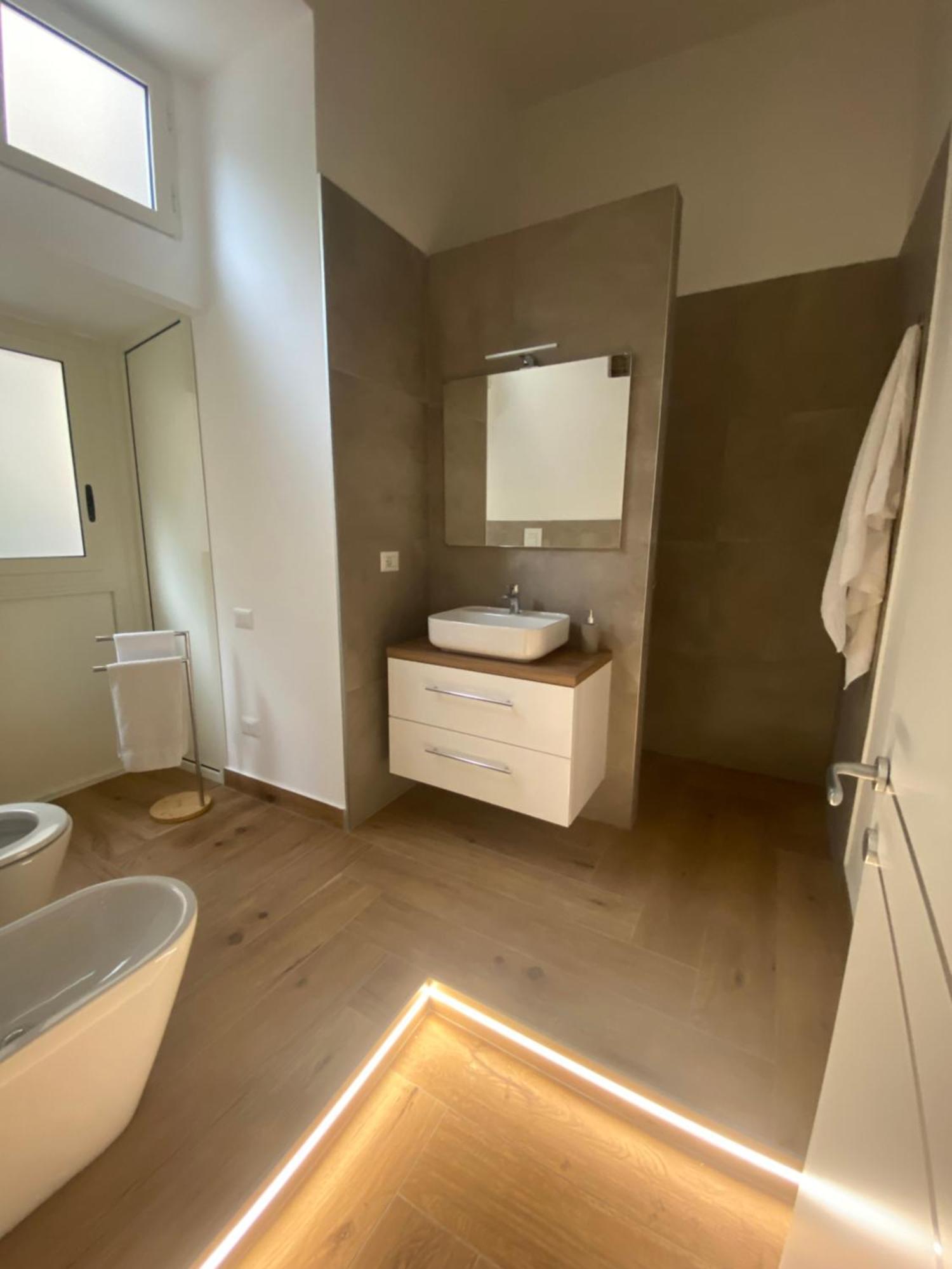 19 San Genna Apartment เนเปิลส์ ภายนอก รูปภาพ
